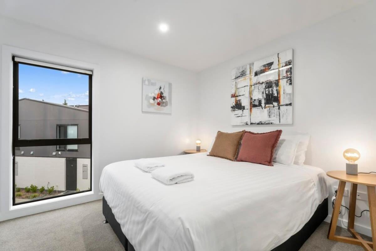 Wanaka Riverside Townhouse Retreat Albert Town エクステリア 写真