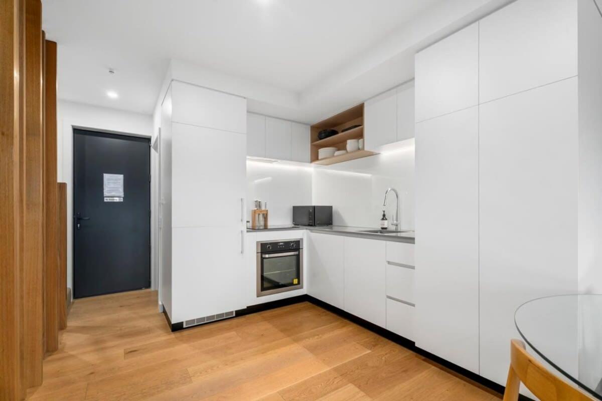 Wanaka Riverside Townhouse Retreat Albert Town エクステリア 写真